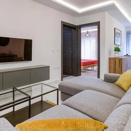 Luxury 2br Just Off Promenade * Sliema