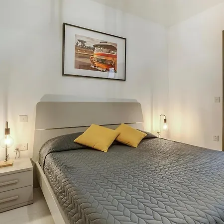 Luxury 2br Just Off Promenade