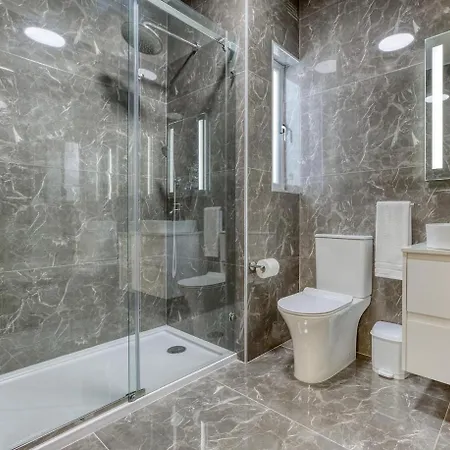 Luxury 2br Just Off Promenade * Sliema